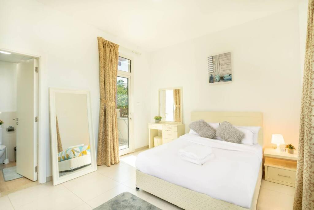 20mins To Dwc Airport-2br Serene-alghadeer106 Appartement *